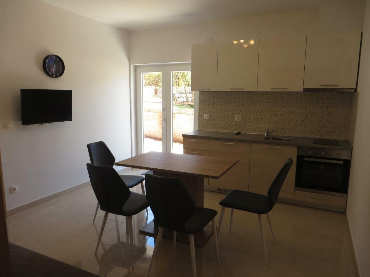 Luka Apartments Биоград на Мору Екстериор снимка