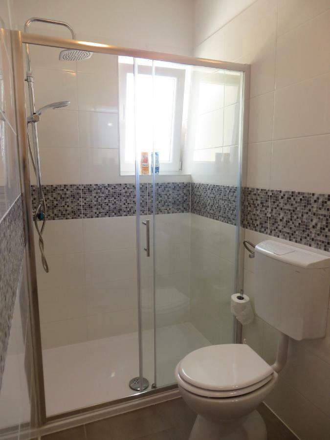 Luka Apartments Биоград на Мору Екстериор снимка